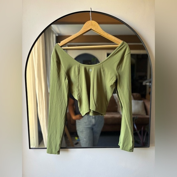 LULULEMON | align long sleeve | size 6 - Picture 5 of 6